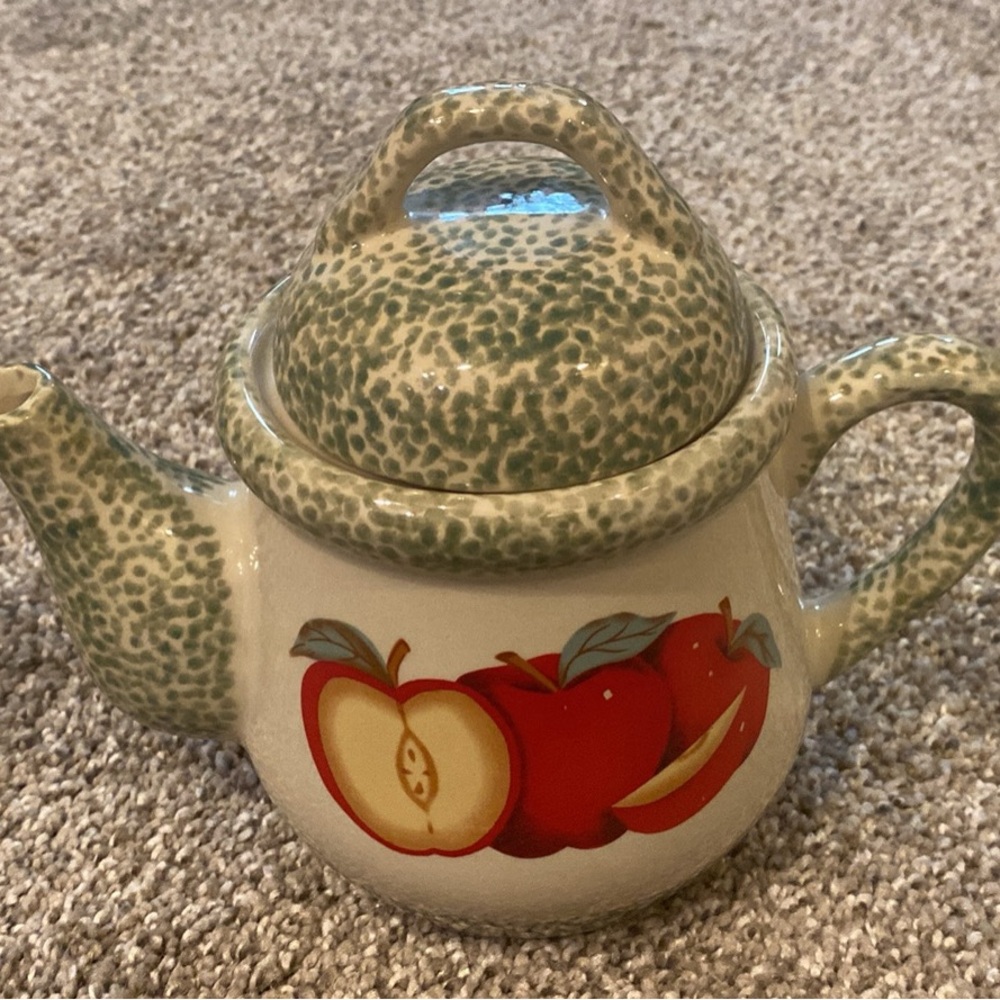Spongeware apple tea pot 🫖